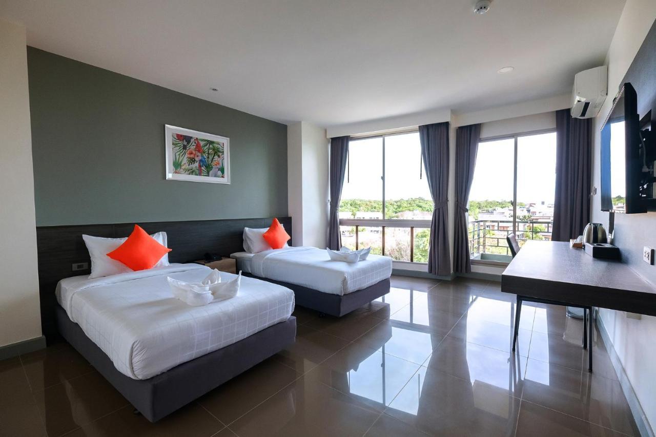 Clover Hotel Hatyai Хатъяй Экстерьер фото