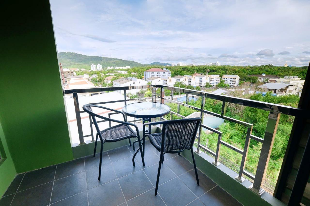 Clover Hotel Hatyai Хатъяй Экстерьер фото